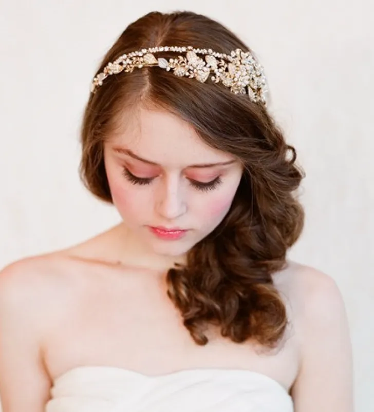 5 Best Wedding Hairstyles For Round Face Ideas 8