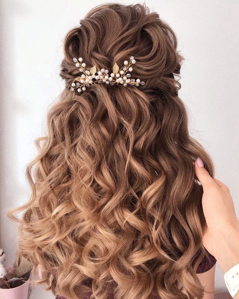 9 Wedding Hairstyles For Long Hair : Look Stylish and Elegant